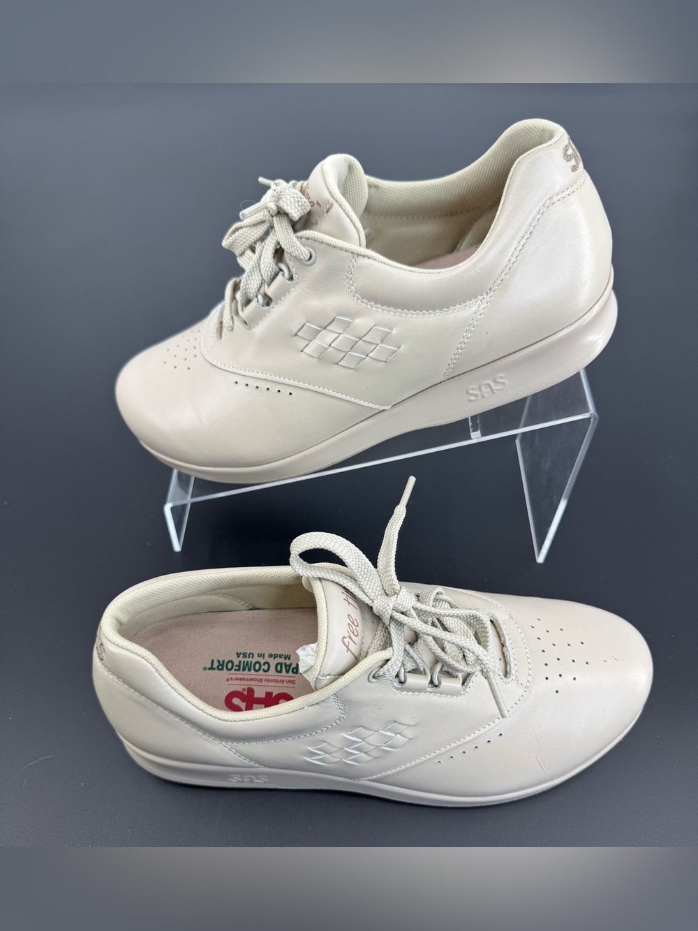 SAS Women’s Beige Lace-Up Leather Comfort Walking Shoe Size 8WW